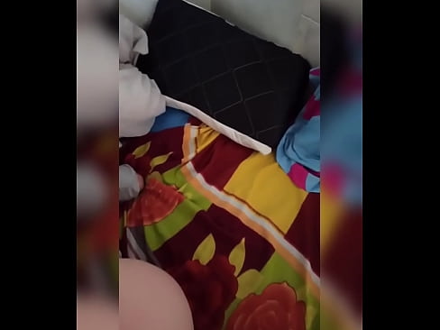 ❤️ Moja cimerica ostaje sama doma jer joj muž ide na odmor a ja koristim priliku da je pojebem i napunim joj dupe mlijekom ️ Jebeni video kod nas ️❤
